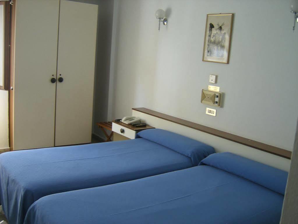 Hotel Puente De Los Santos Tapia De Casariego Dış mekan fotoğraf