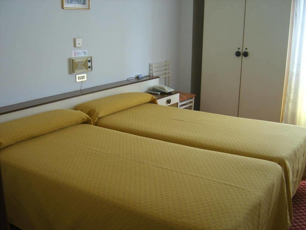 Hotel Puente De Los Santos Tapia De Casariego Dış mekan fotoğraf